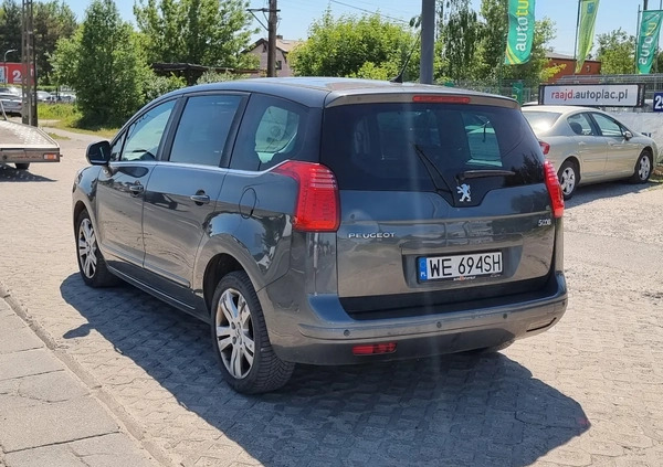 Peugeot 5008 cena 19999 przebieg: 312000, rok produkcji 2013 z Otmuchów małe 137